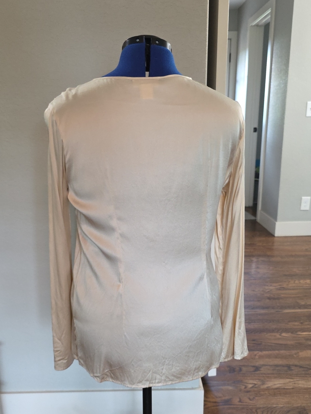 Banana Republic Cream/light Tan Blouse With Ties - Picture 4 of 9